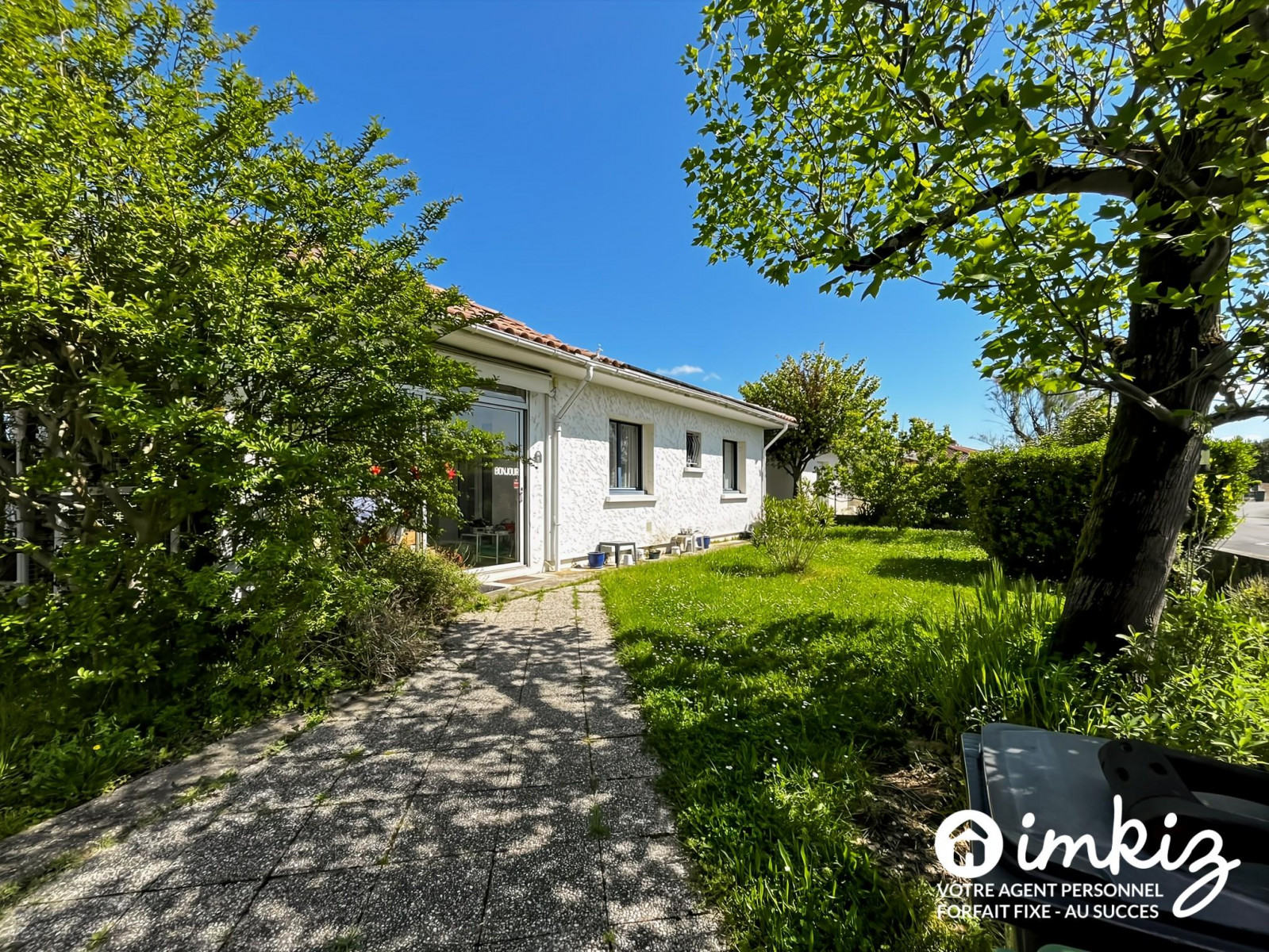 
                                                Vente
                                                 Charmante maison 4 pièces