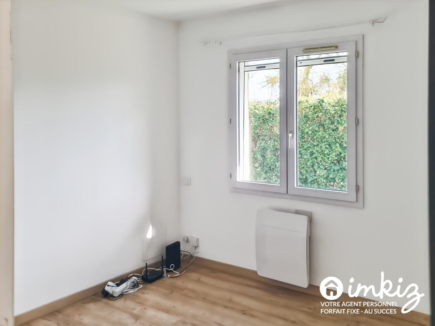 
                                                Vente
                                                 Charmante maison 4 pièces