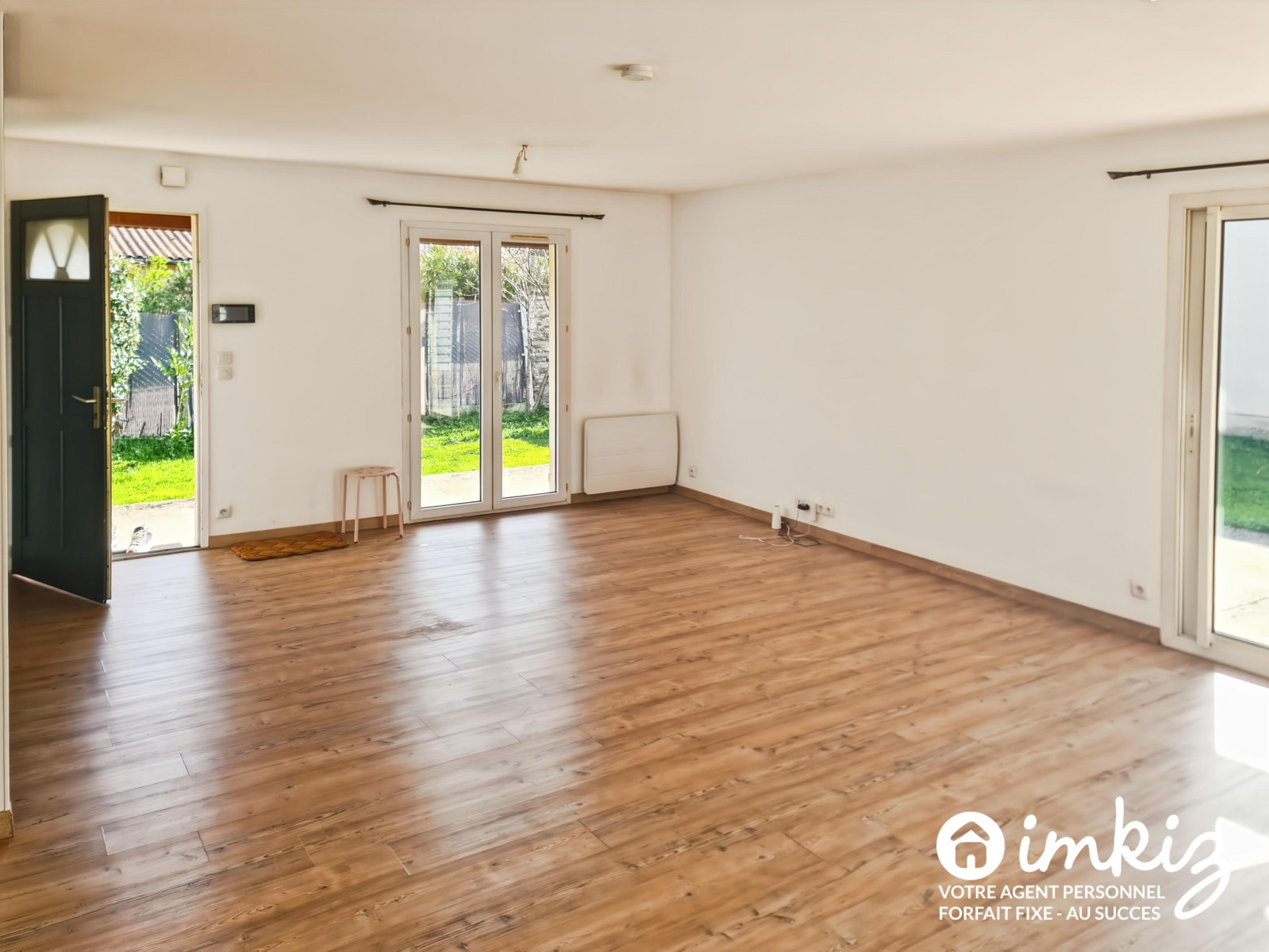 
                                                Vente
                                                 Charmante maison 4 pièces