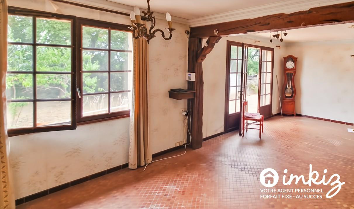 
                                                Vente
                                                 Charmante maison 4 pièces sur terrain de 2000m²