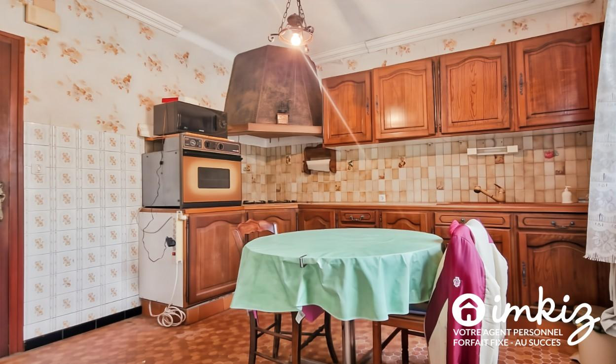 
                                                Vente
                                                 Charmante maison 4 pièces sur terrain de 2000m²