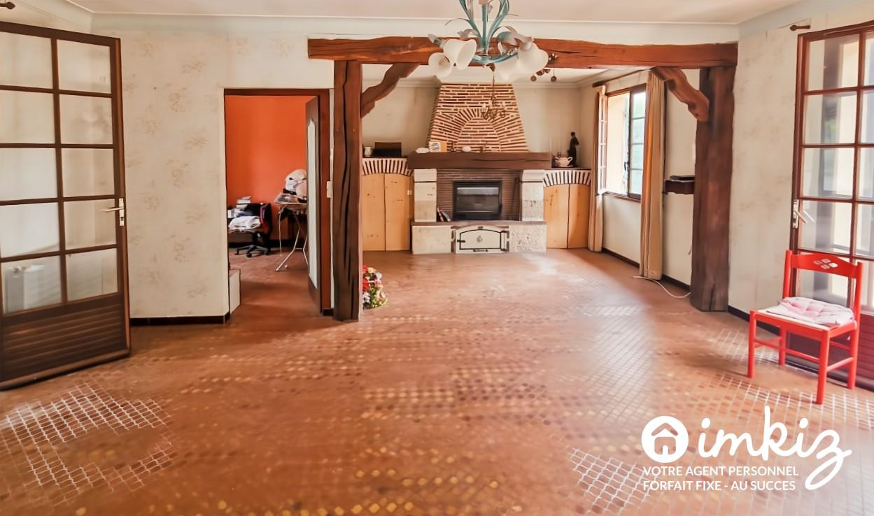 
                                                Vente
                                                 Charmante maison 4 pièces sur terrain de 2000m²