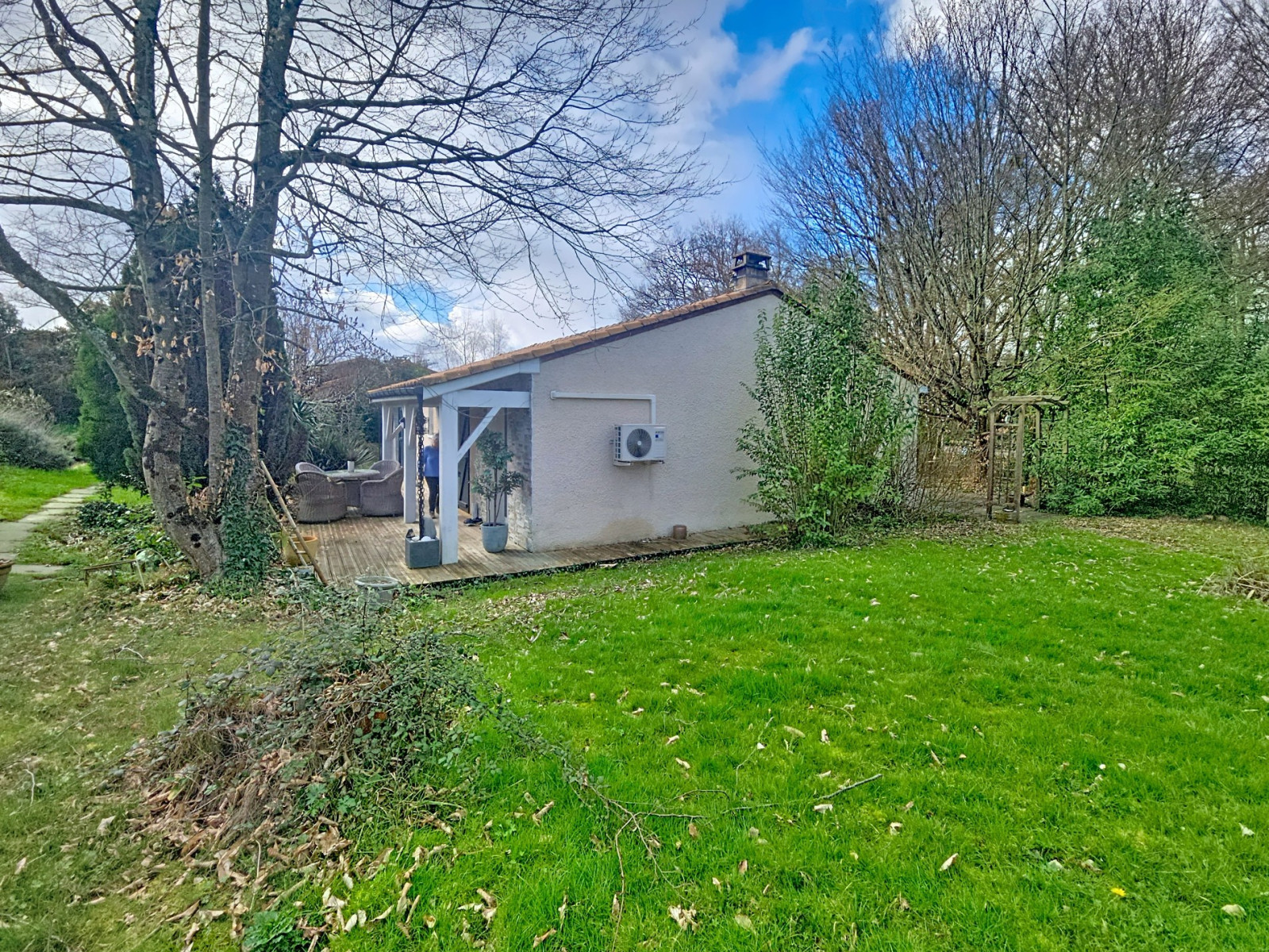 
                                                Vente
                                                 Charmante maison à Artigues-près-Bordeaux