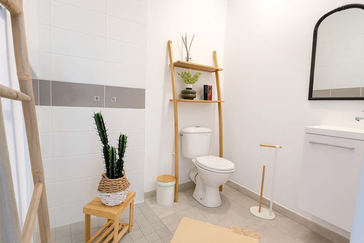 
                                                Vente
                                                 Charmante maison contemporaine à Sainte-Gemmes-sur-Loire