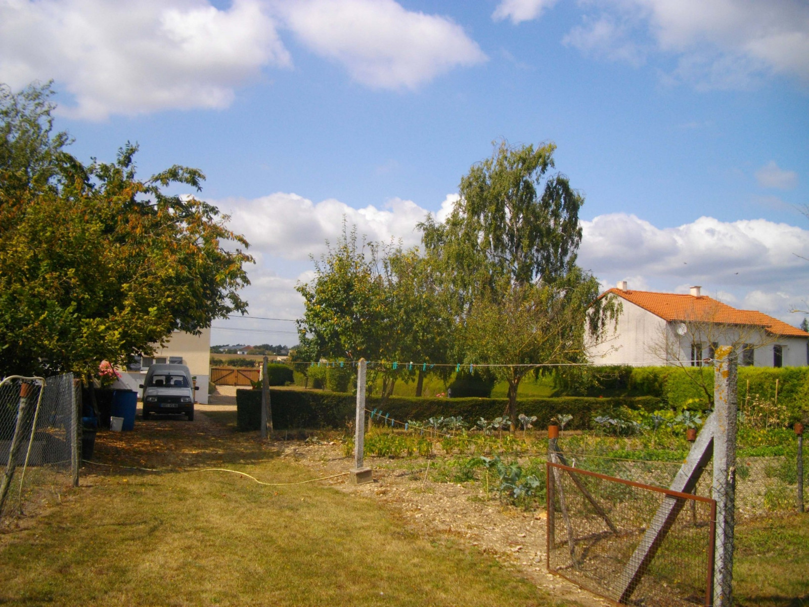 
                                                Vente
                                                 Charmante maison de 102m² sur terrain de 2072m²