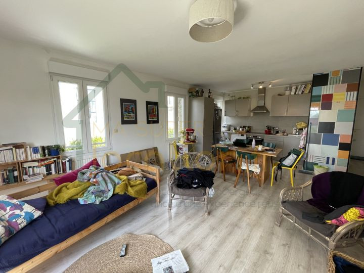 
                                                Location
                                                 Charmante maison de 60 m2  à pièces ST QUENTIN