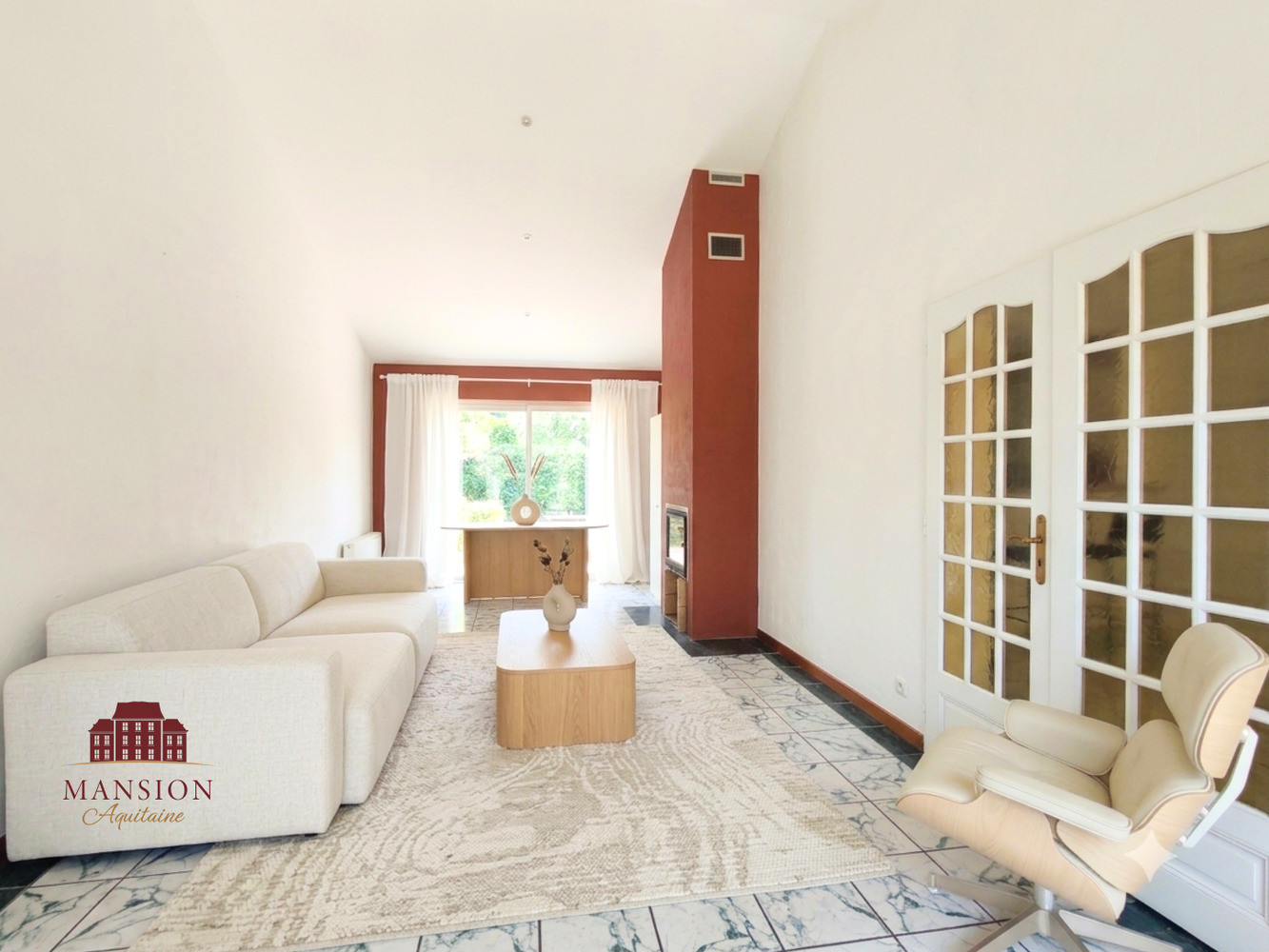 
                                                Vente
                                                 Charmante maison de plain-pied - 4 chambres