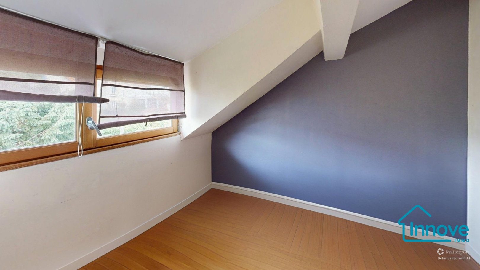 
                                                Vente
                                                 Charmante maison familiale à proximité du centre-ville