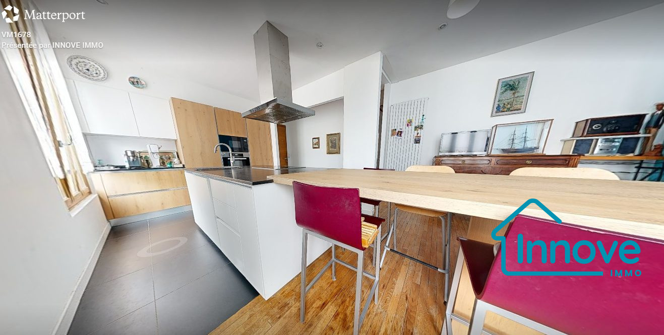 
                                                Vente
                                                 Charmante maison familiale à proximité du centre-ville