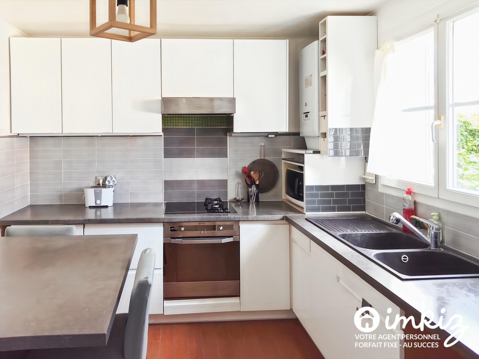 
                                                Vente
                                                 Charmante maison individuelle 7 pièces