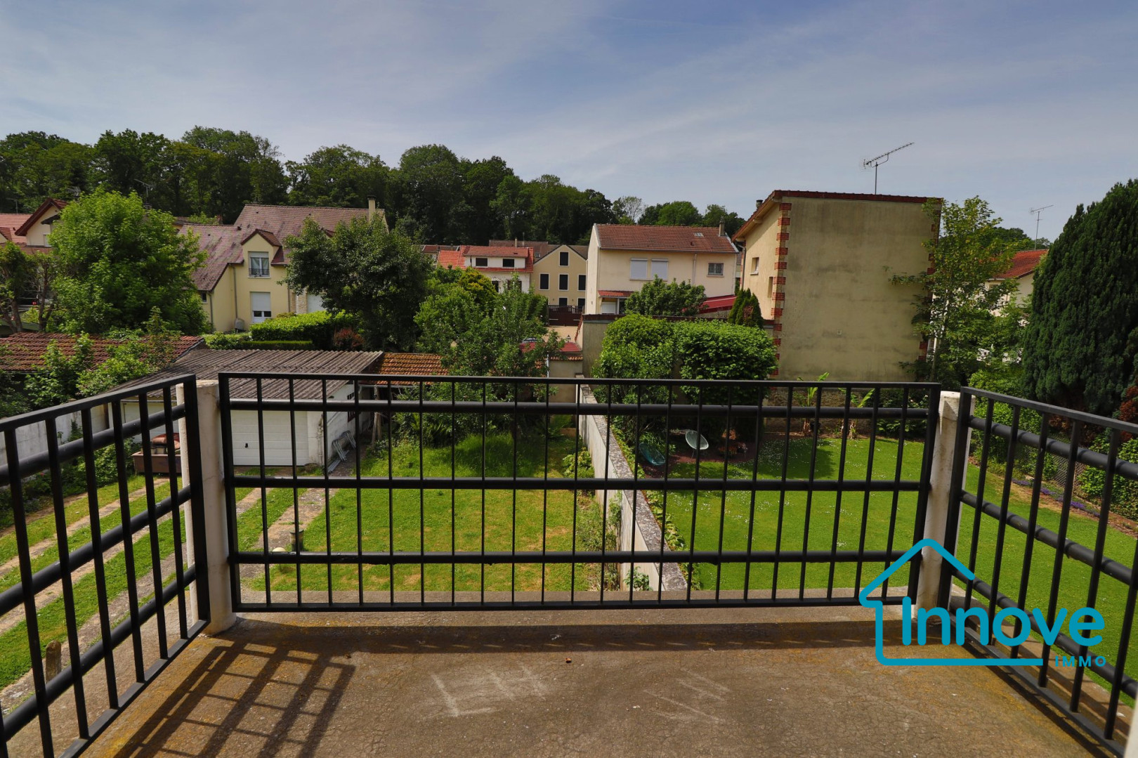
                                                Vente
                                                 Charmante maison meulières Les Ursines Vélizy
