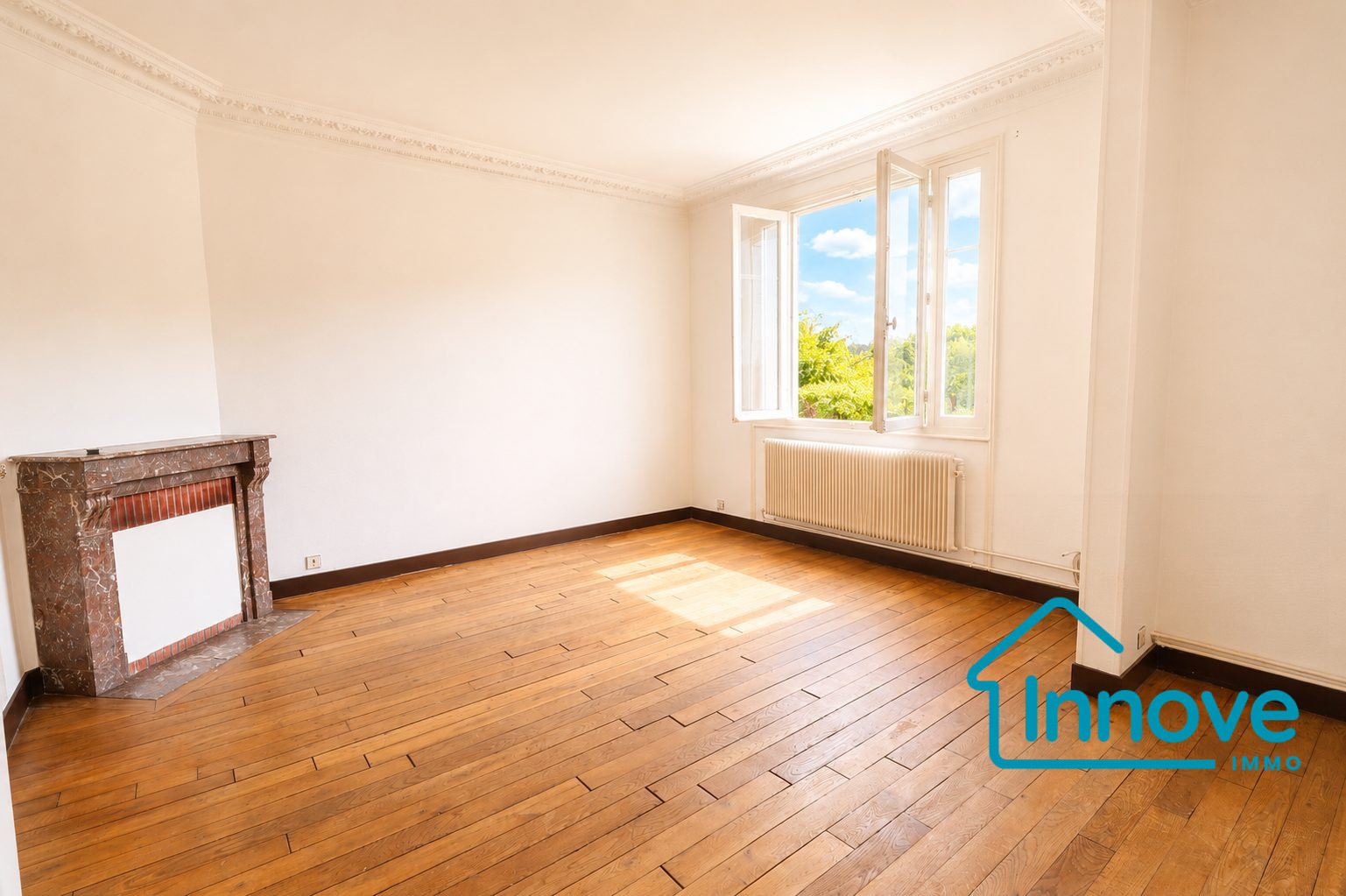 
                                                Vente
                                                 Charmante maison meulières Les Ursines Vélizy