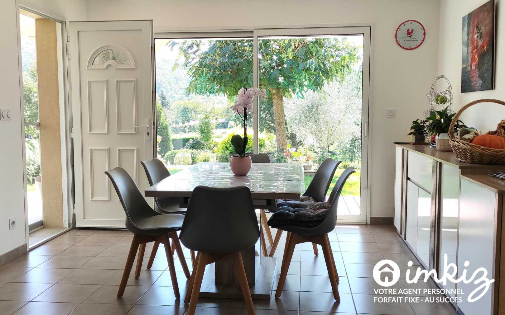 
                                                Vente
                                                 Charmante maison moderne 4 pièces avec terrasse