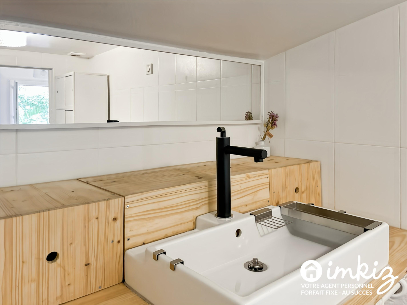 
                                                Vente
                                                 Charmante maison non mitoyenne avec jardin