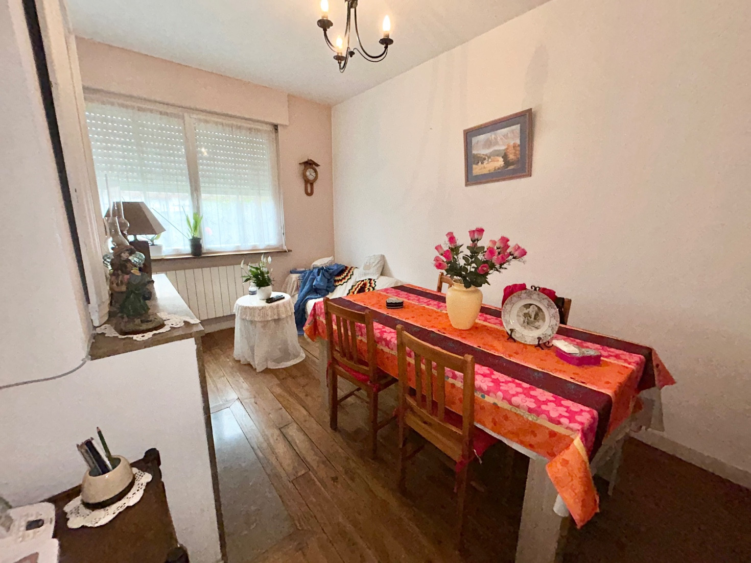 
                                                Vente
                                                 Charmante maison proche centre-ville