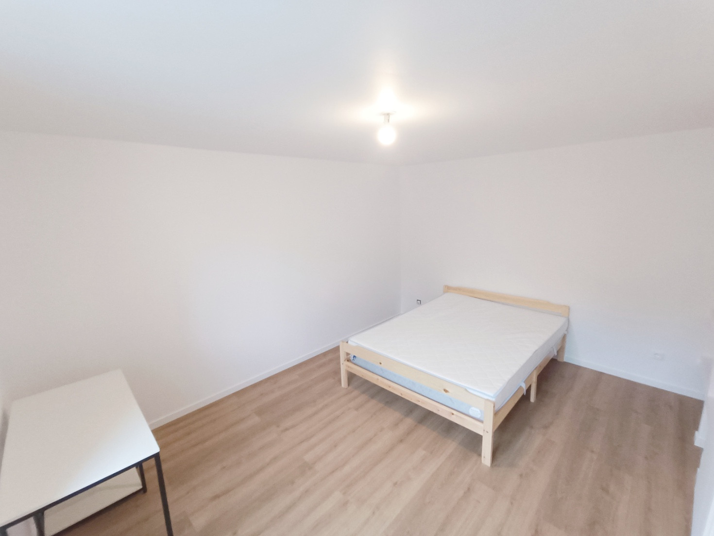 
                                                Location
                                                 Charmante maison rénovée avec 3 chambres