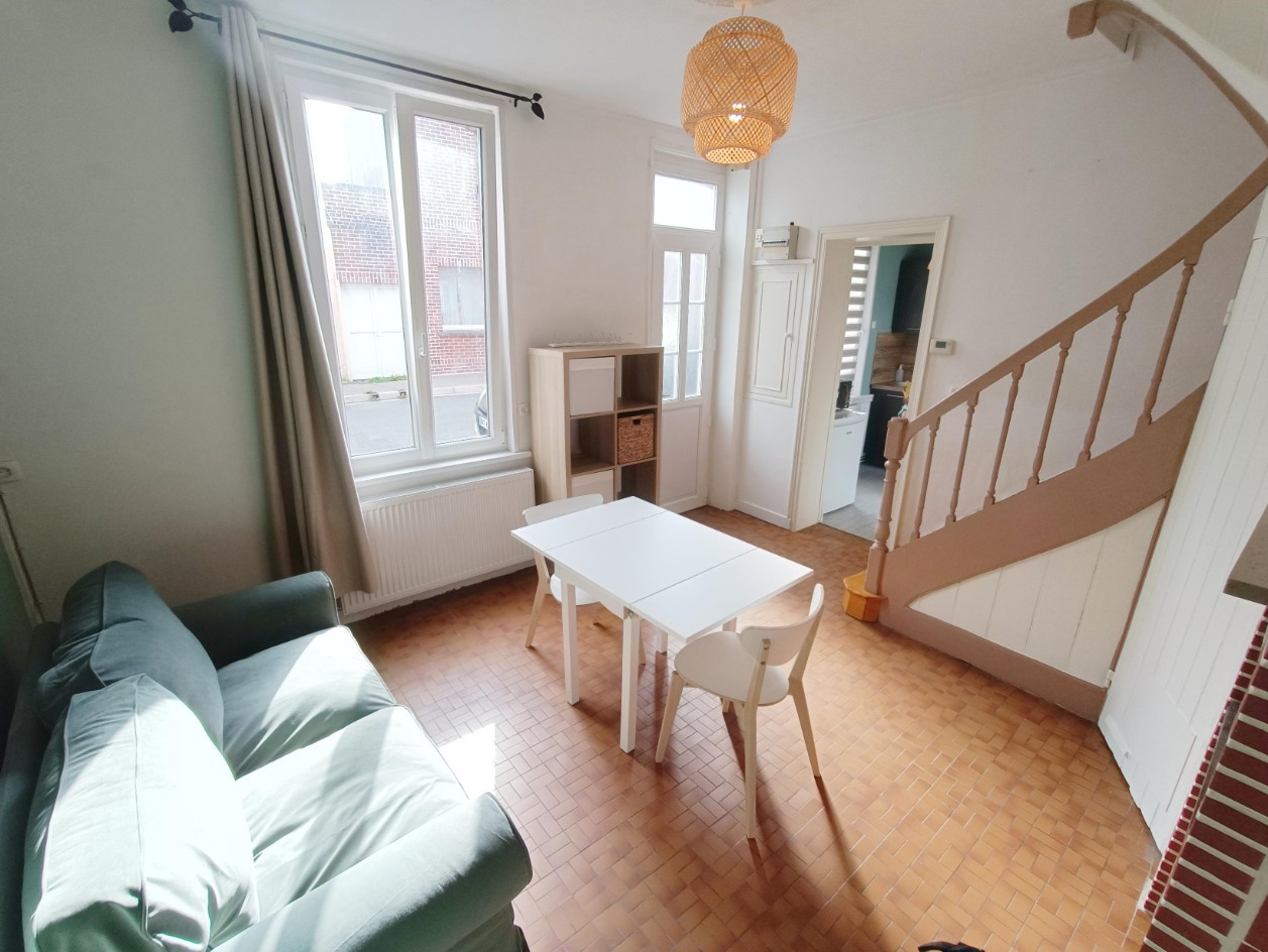 
                                                Vente
                                                 Charmante maison T2 bis + cour Amiens St-Pierre