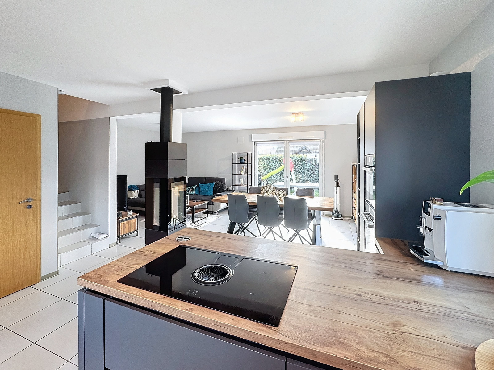 
                                                Vente
                                                 Charmante maison type 4 pièces