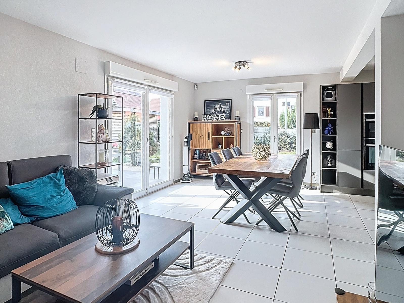
                                                Vente
                                                 Charmante maison type 4 pièces