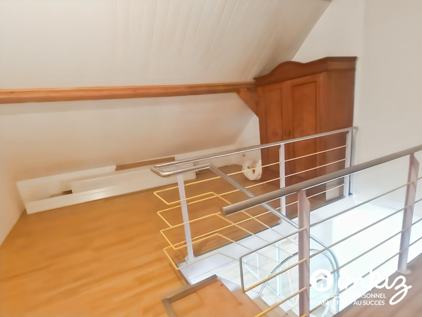 
                                                Vente
                                                 Charmante propriété de 9 pièces