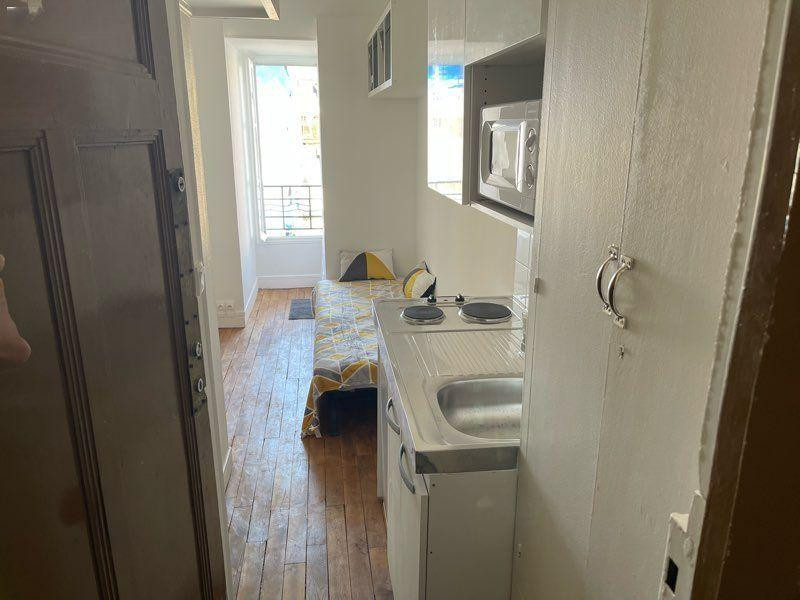 
                                                Location
                                                 Charmante studette de 9m2 à Porte Maillot