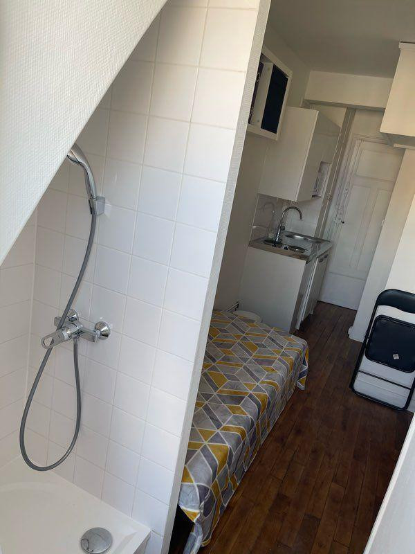 
                                                Location
                                                 Charmante studette de 9m2 à Porte Maillot