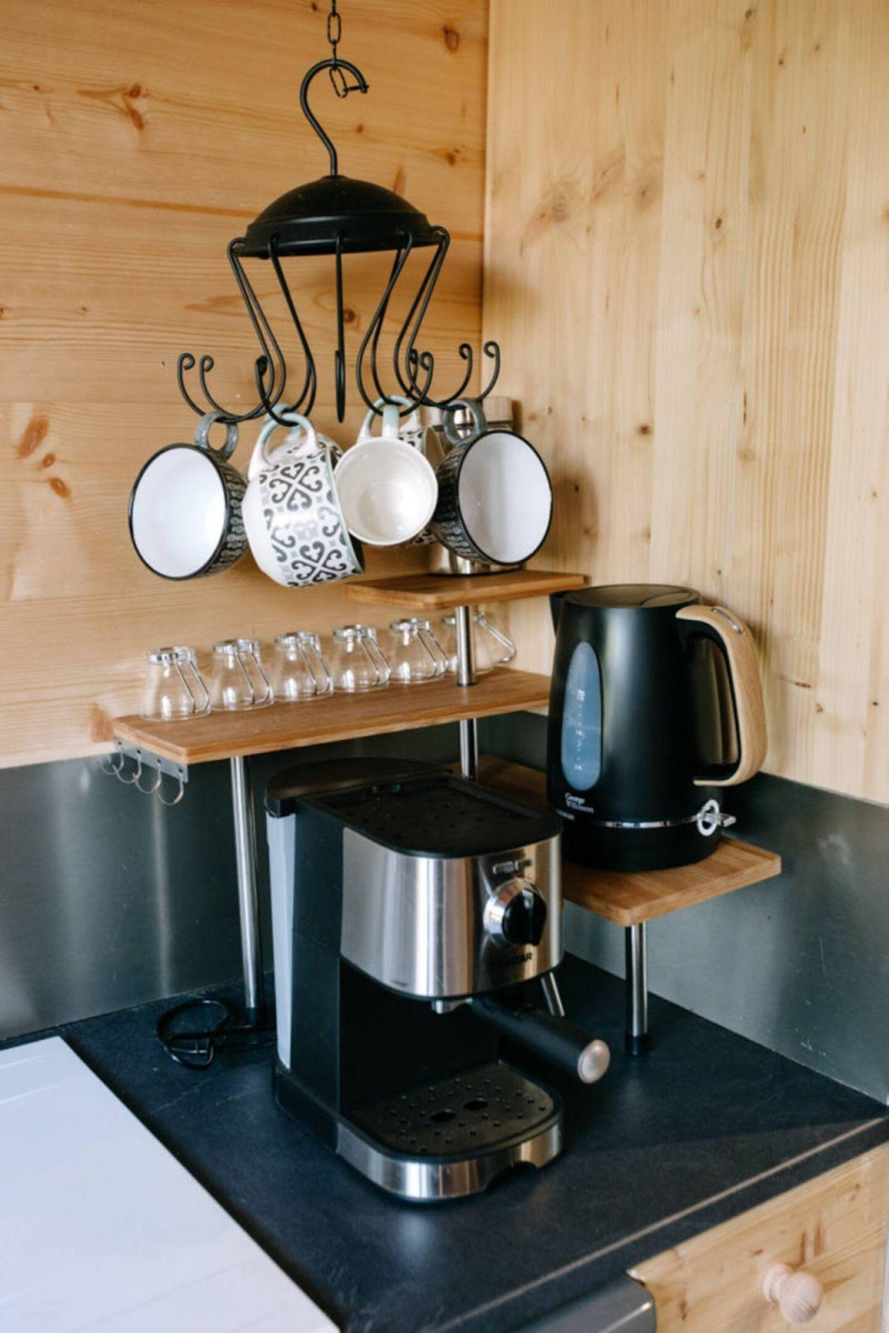 
                                                Location
                                                 Charmante Tiny House