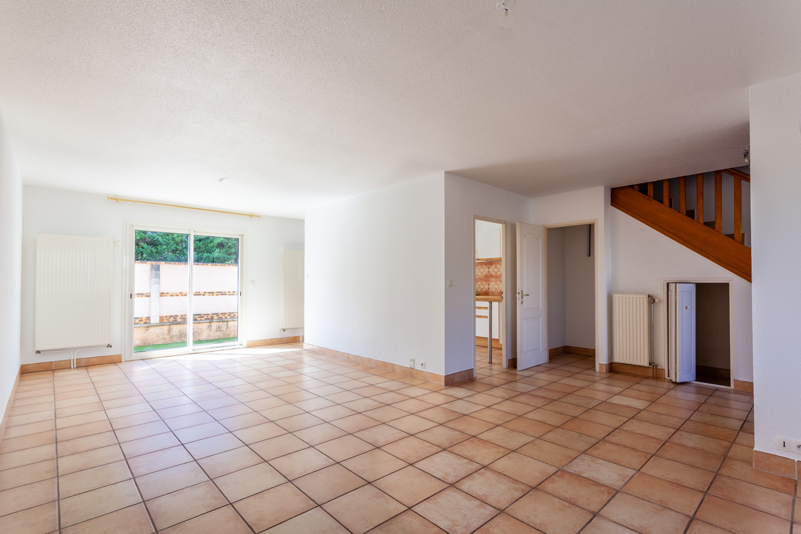 
                                                Vente
                                                 Charmante Villa au calme - Bron