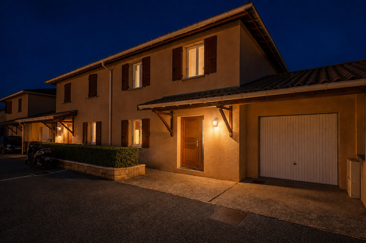 
                                                Vente
                                                 Charmante Villa au calme - Bron