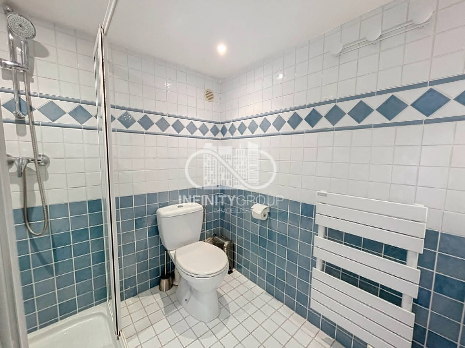 
                                                Vente
                                                 CHARMANTE VILLA AVEC PISCINE AU CALME PLASCASSIER VUE DEGAGEE SA