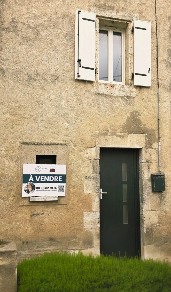 
                                                Vente
                                                 CHARME & RENTABILITÉ – MAISON DE VILLE EN PIERRE RÉNOVÉE - 93280€
