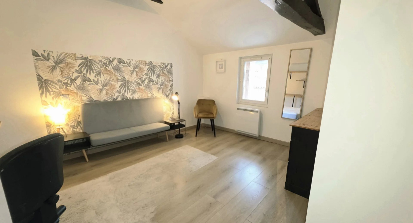 
                                                Vente
                                                 CHARME & RENTABILITÉ – MAISON DE VILLE EN PIERRE RÉNOVÉE - 93280€