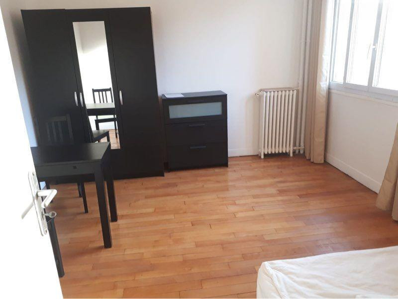 
                                                Location
                                                 Charment studio équipée chauffage collectif