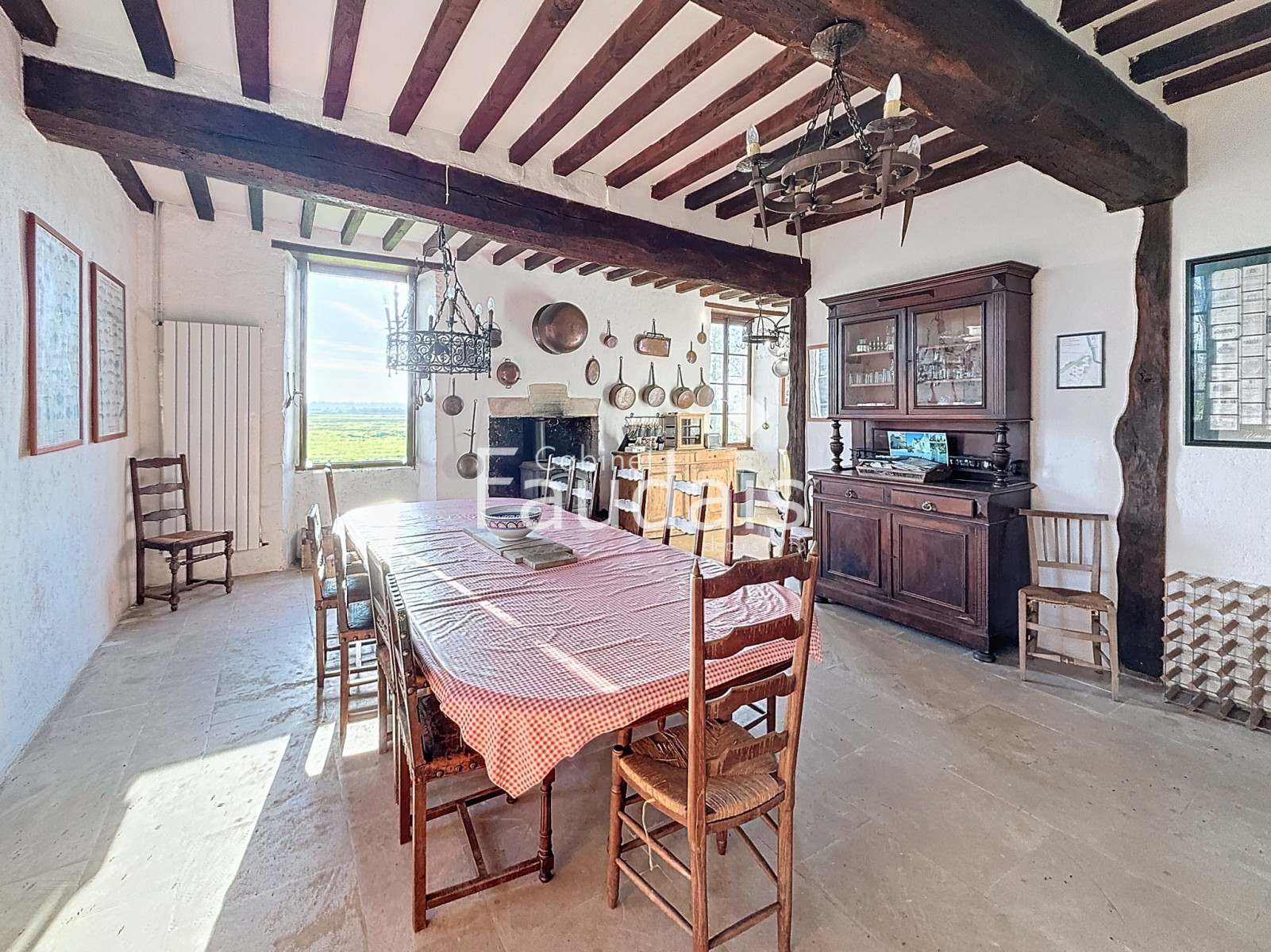 
                                                Vente
                                                 Château en bordure des marais du Cotentin