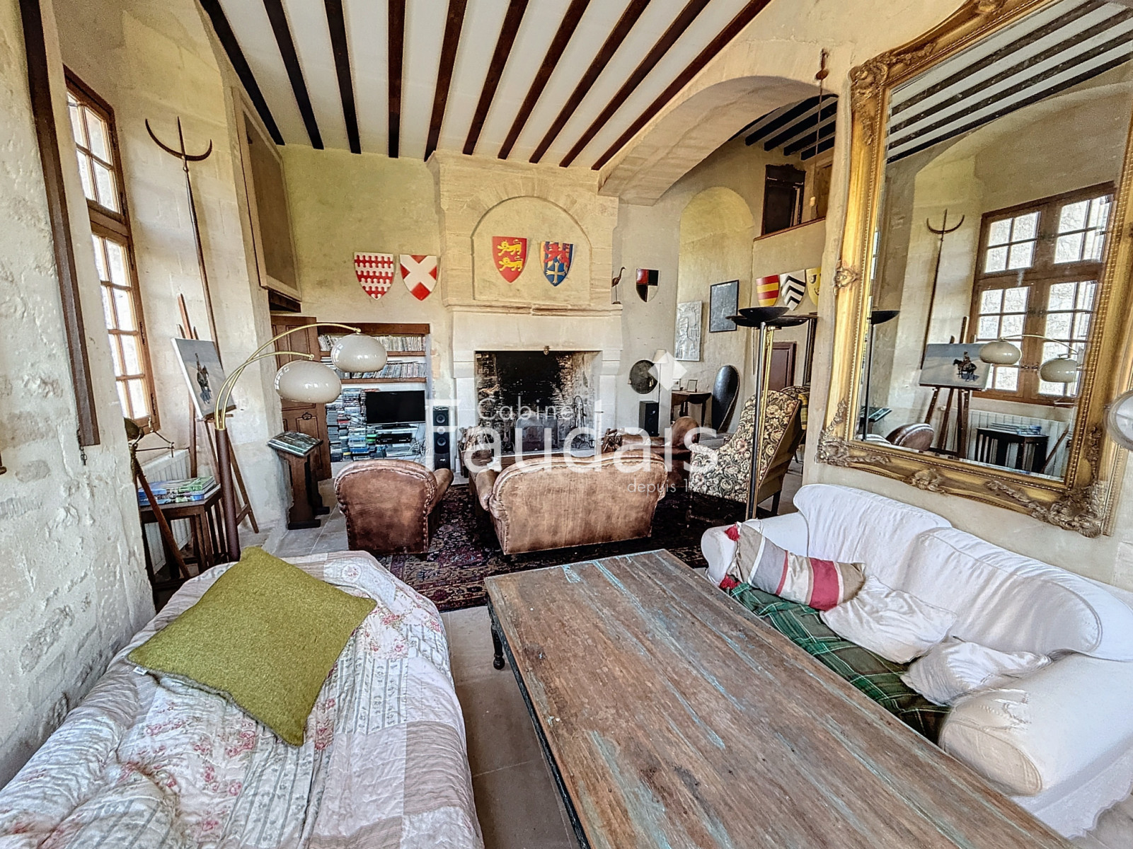 
                                                Vente
                                                 Château en bordure des marais du Cotentin