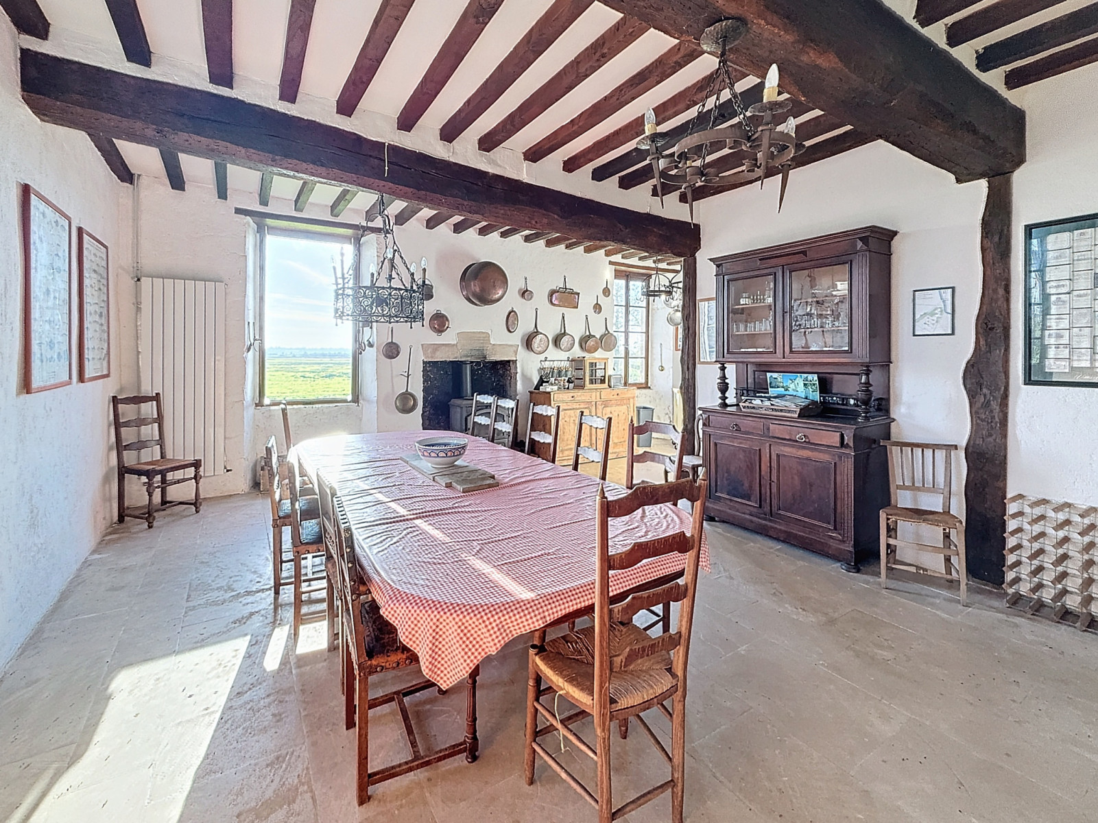 
                                                Vente
                                                 Château en bordure des marais du Cotentin