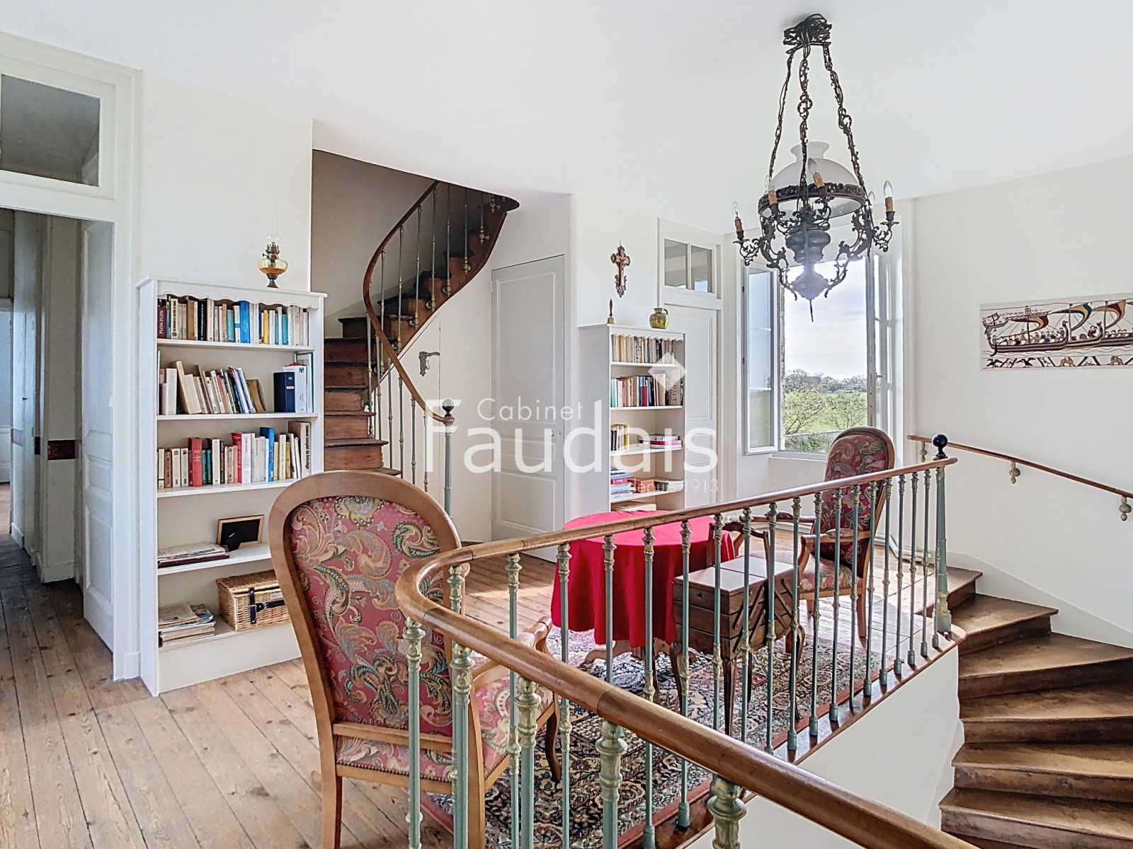 
                                                Vente
                                                 Château ISIGNY SUR MER