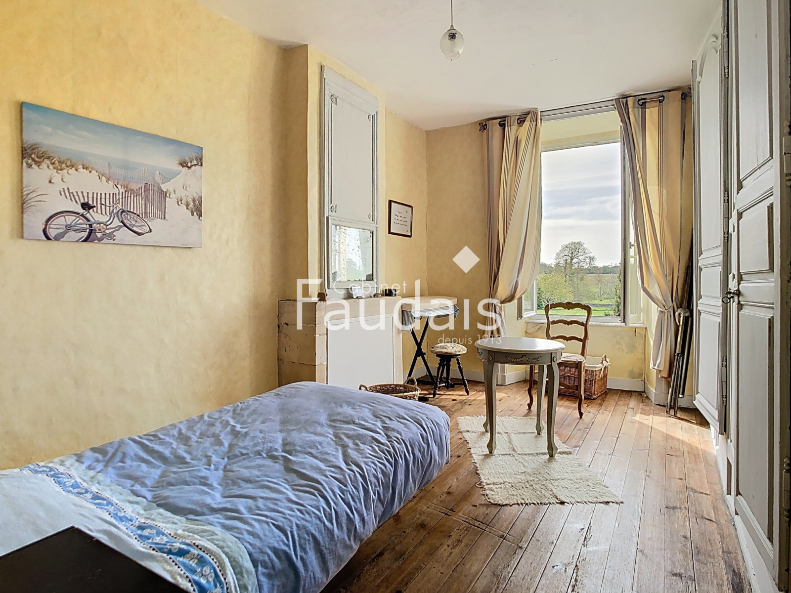 
                                                Vente
                                                 Château ISIGNY SUR MER