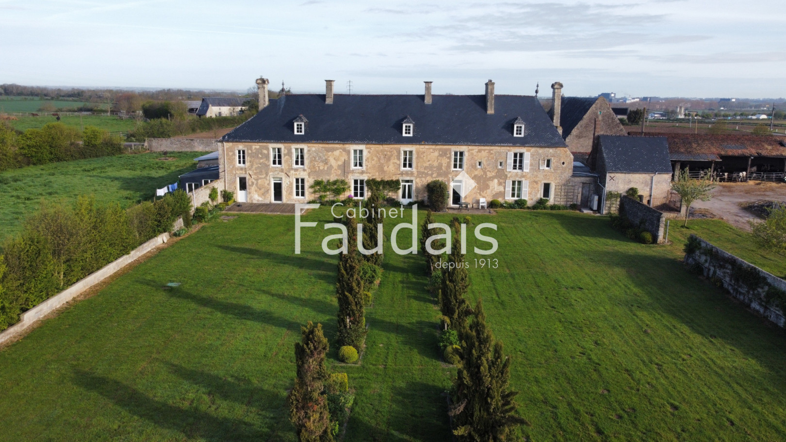 
                                                Vente
                                                 Château ISIGNY SUR MER