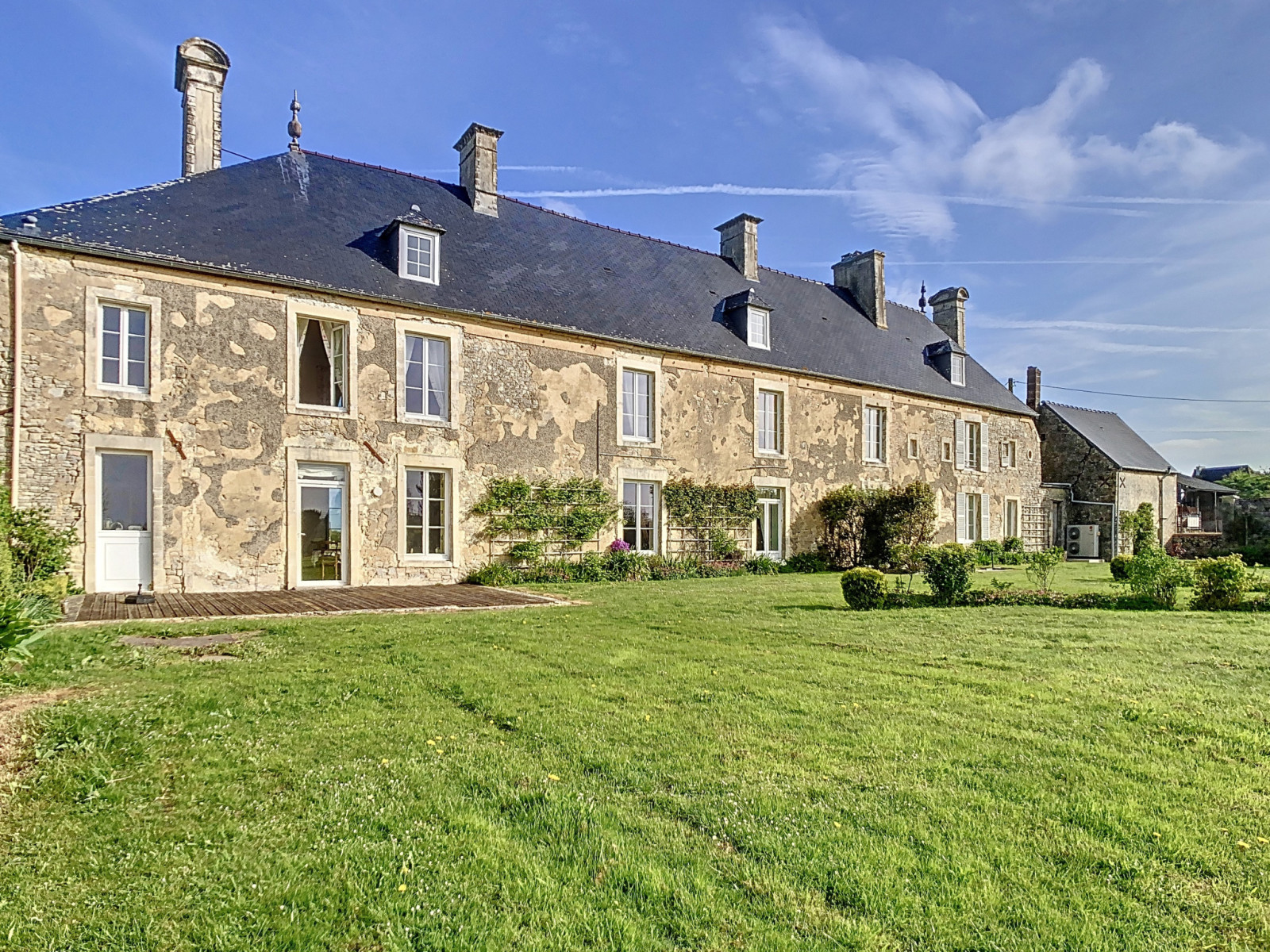 
                                                Vente
                                                 Château ISIGNY SUR MER