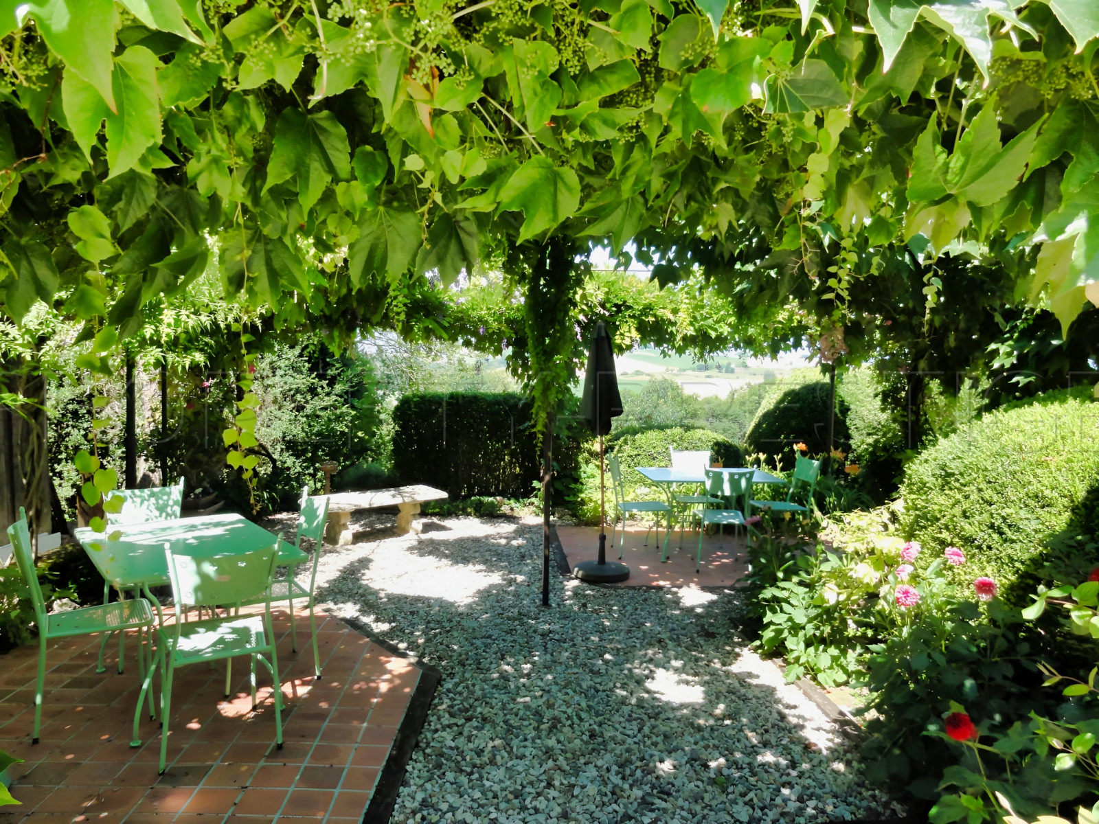 
                                                Vente
                                                 CHÂTEAU SEIGNEURIAL XVème LOT-ET-GARONNE/DORDOGNE