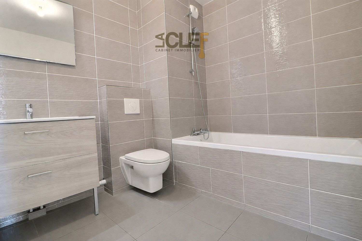 
                                                Vente
                                                 Chatenay Appartement familiale avec balcon