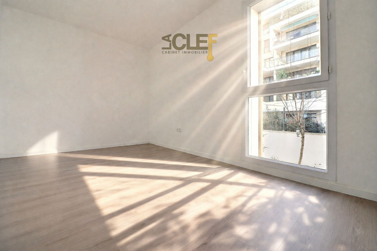 
                                                Vente
                                                 Chatenay Appartement familiale avec balcon