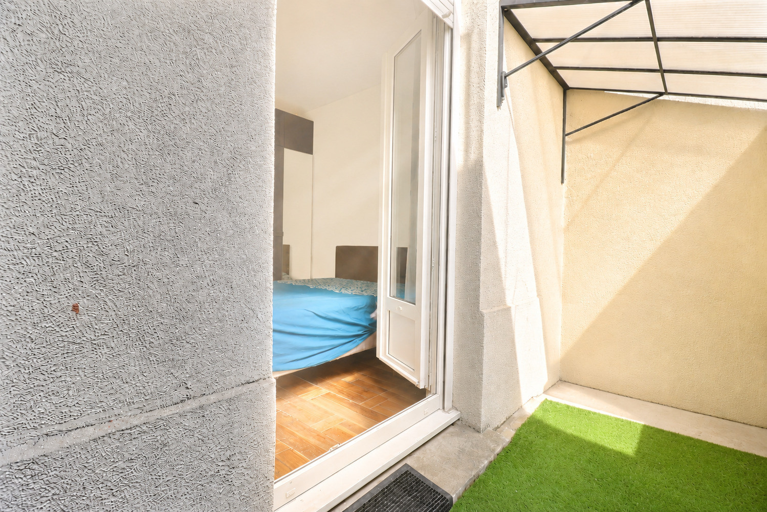 
                                                Vente
                                                 Châtillon/ T2 34m²/ Terrasse 22m²