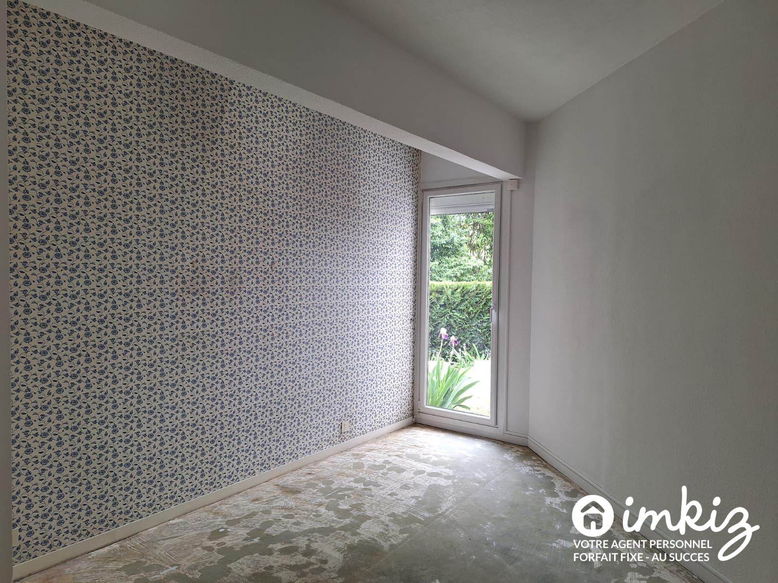 
                                                Vente
                                                 Chatou — 82 m², jardin 90 m², DPE C, double box