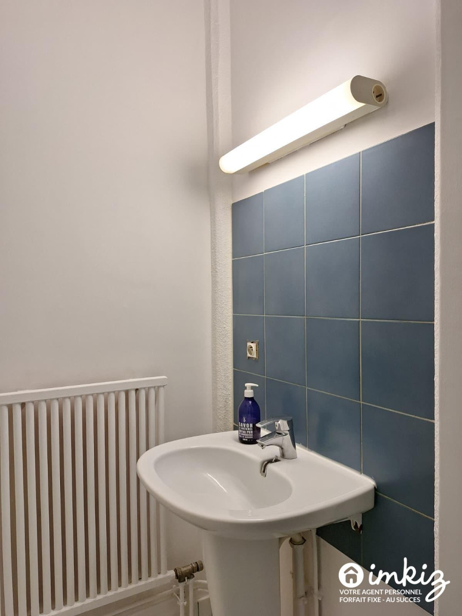 
                                                Vente
                                                 Chatou — 82 m², jardin 90 m², DPE C, double box