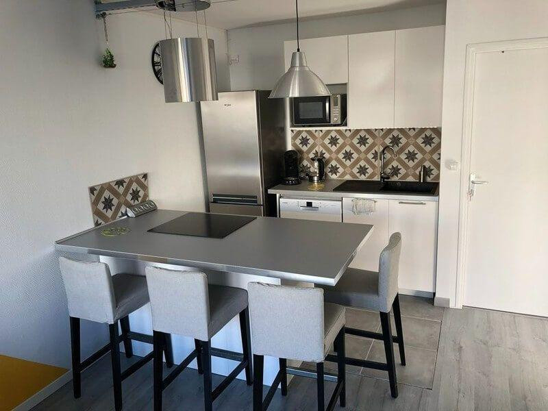 
                                                Colocation
                                                 Chb coloc 4 filles Appt Rénové 80m² meublé 2 SDB