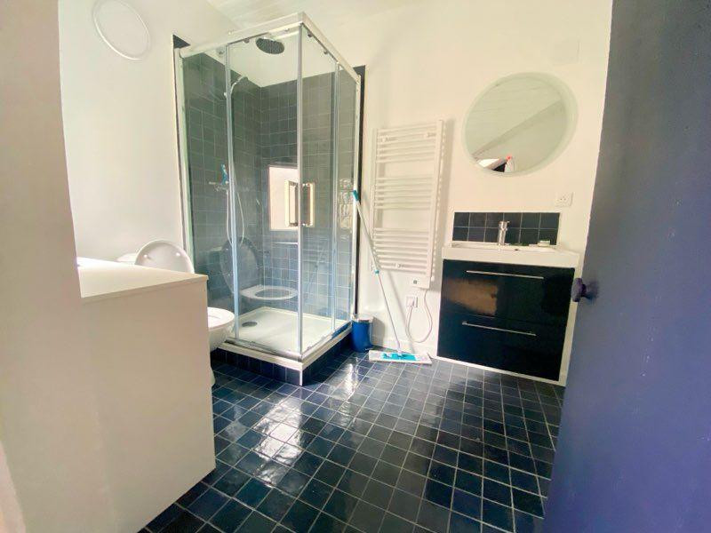 
                                                Location
                                                 Chene daron Bm - au calme