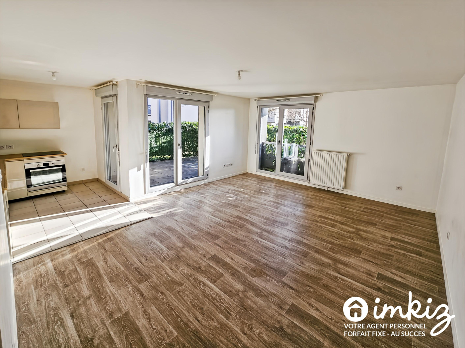 
                                                Vente
                                                 Chessy - Appartement 3 pièces avec terrasse