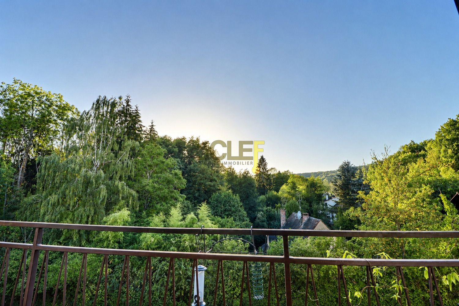 
                                                Location
                                                 CHEVREUSE – APPART AVEC BALCON ET VUE DÉGAGÉE